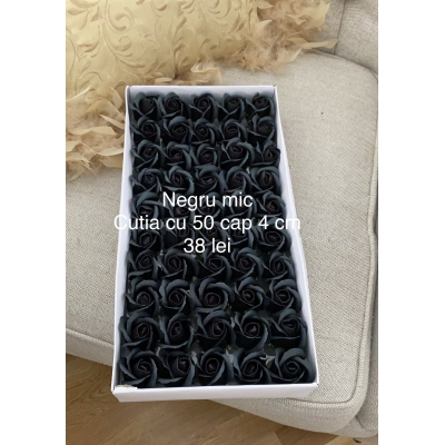 Trandafiri de sapun negru mic Cutia cu 50 cap 4 cm