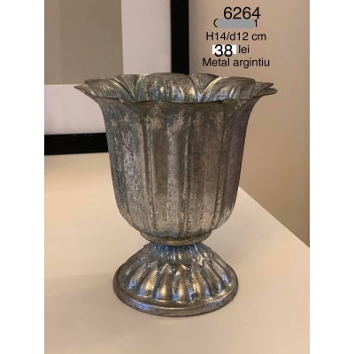 Vaza pocal metal inaltime 14 cm cod 6264 argintiu