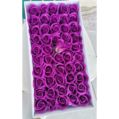 Trandafiri de sapun superparfumati premium violet s1