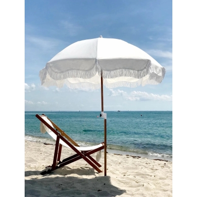 Umbrela cu Ciucuri pentru Plaja